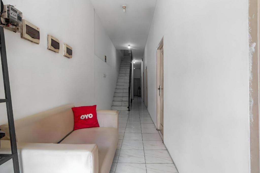 Hotel Oyo 93720 3d Near Univ. Tarumanegara